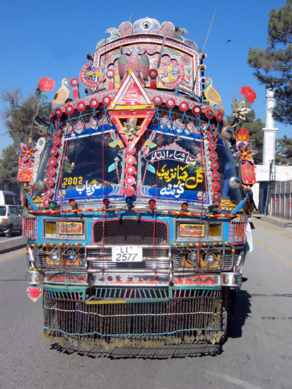 pakistan---quetta---bus.jpg